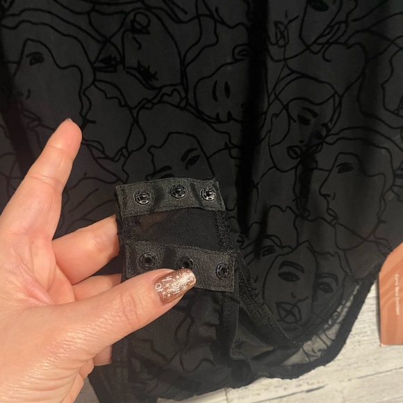 Brand new bodysuit - Picture 4 of 8